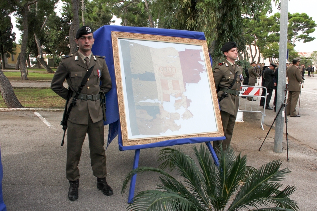 drappo tricolore del reggimento colpito il 24 ottobre 1915.JPG